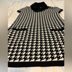 HOUNDSTOOTH Sweater Dress Cowl Nevk